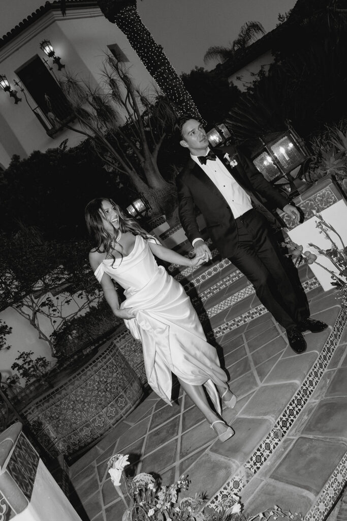 candid wedding reception moments at the hummingbird nest ranch