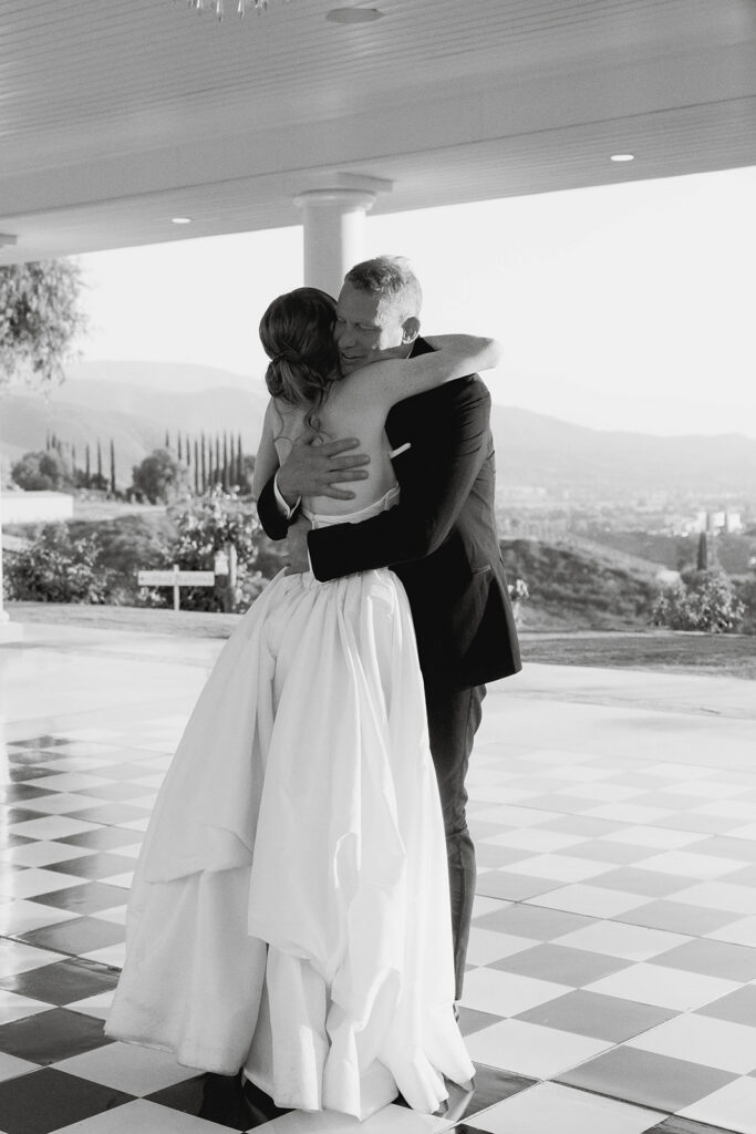 bride and dad dance