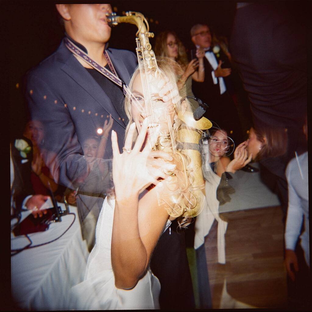 candid wedding reception moments at cielo farms